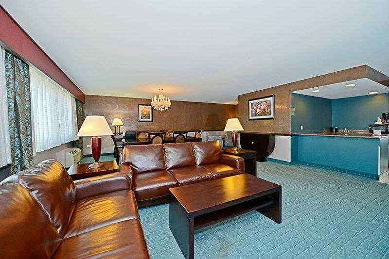 Causeway Bay Hotel Lansing Interno foto