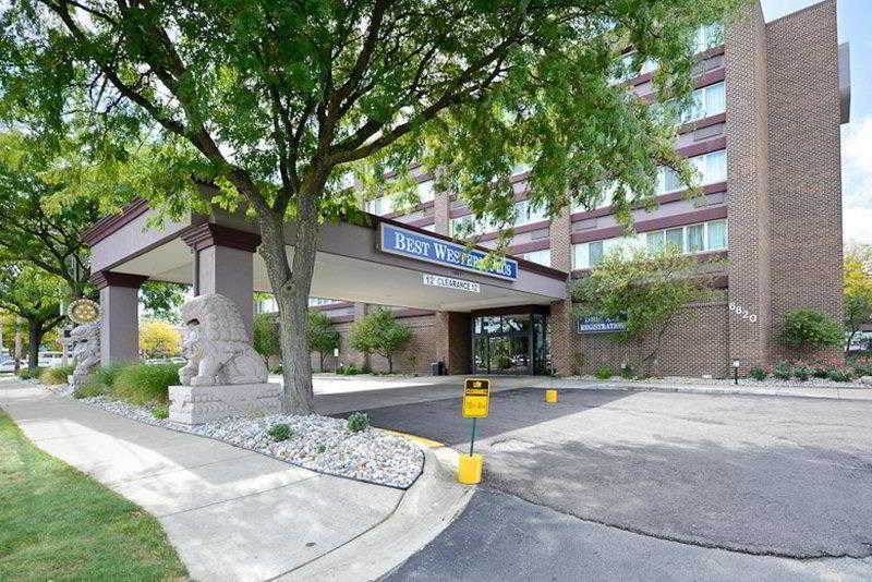 Causeway Bay Hotel Lansing Esterno foto