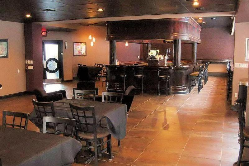 Causeway Bay Hotel Lansing Esterno foto