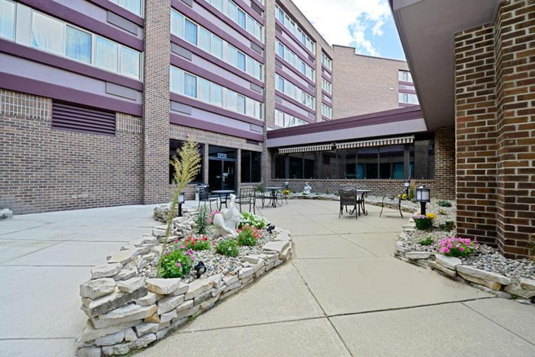 Causeway Bay Hotel Lansing Esterno foto